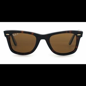 NWOT RayBan Wayfarer Ease Sunglasses 🕶